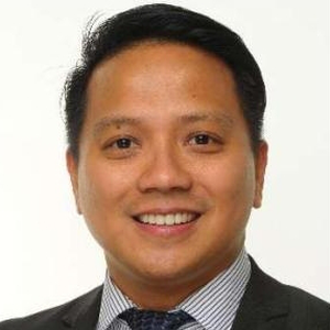 Randolph Del Valle (Vice-President and General Manager for Retail Business at Pilipinas Shell Petroleum Corporation)