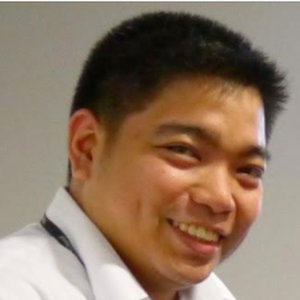 Francis Zuniga (Managing Director of Essilor Manufacturing Philippines)