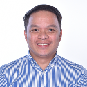 Ricardo Lopez (Director for strategy and Project management for retail distribution of AXA Philippines)